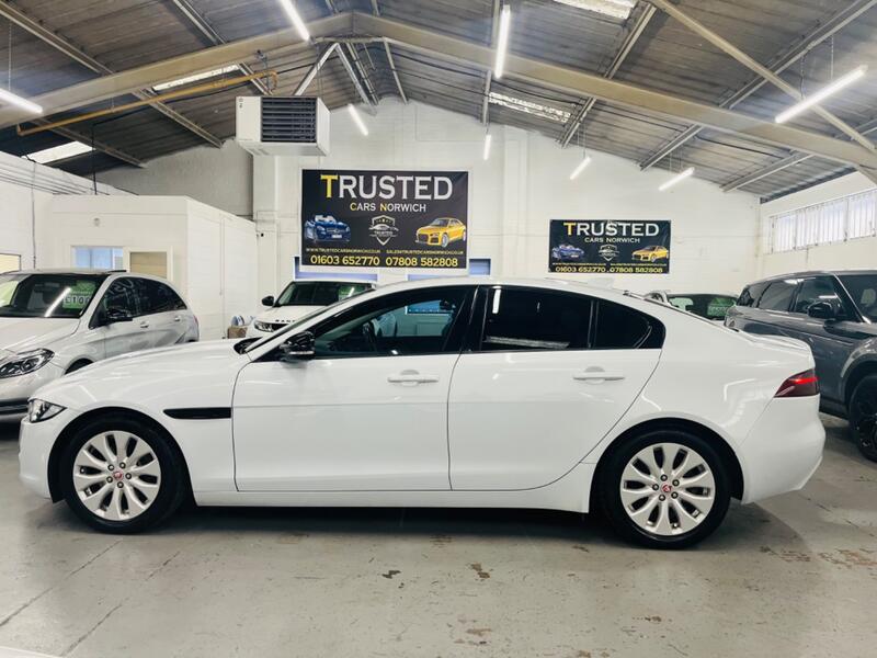 JAGUAR XE