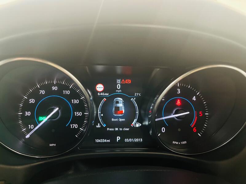 JAGUAR XE