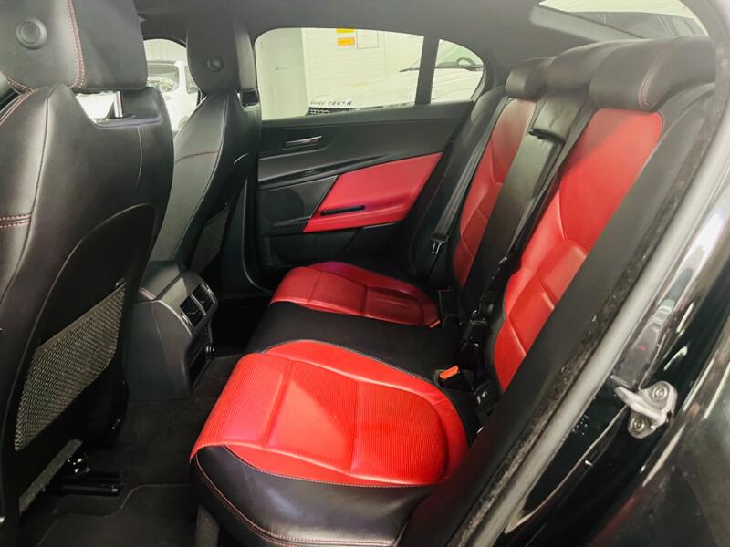 JAGUAR XE