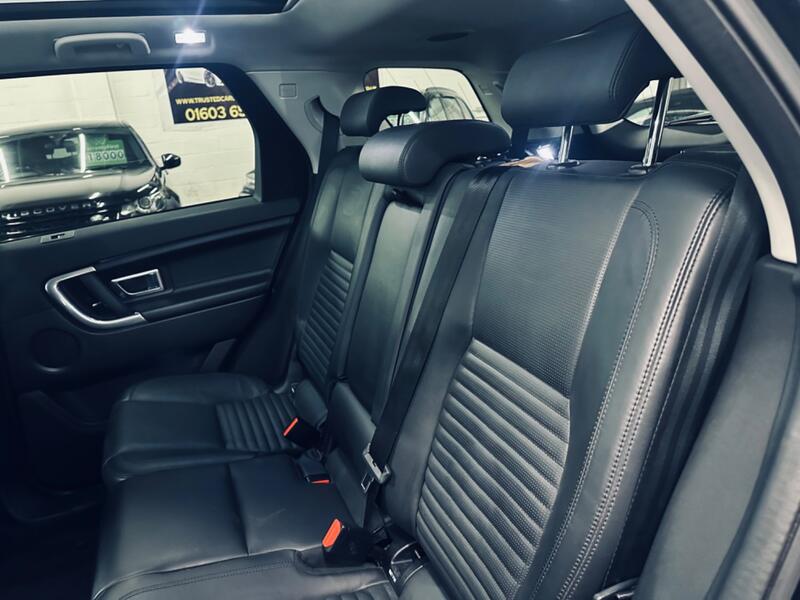LAND ROVER DISCOVERY SPORT