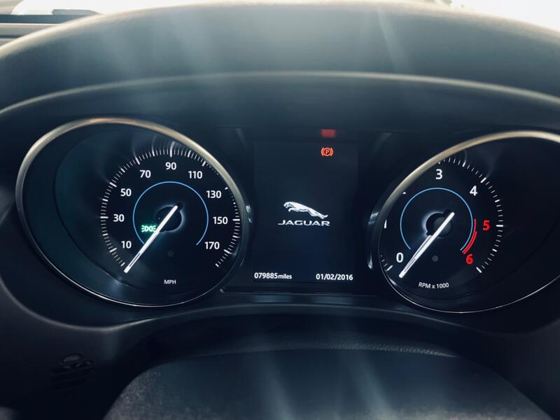 JAGUAR XE