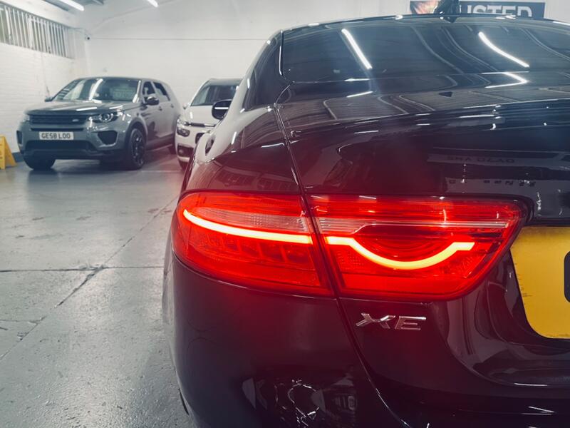 JAGUAR XE