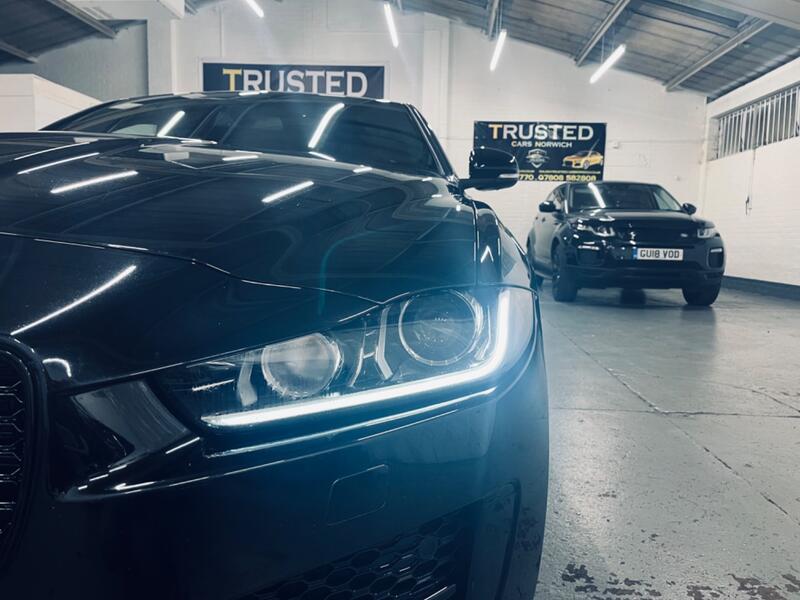 JAGUAR XE