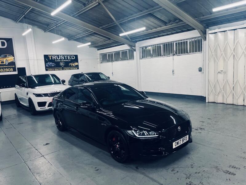 JAGUAR XE