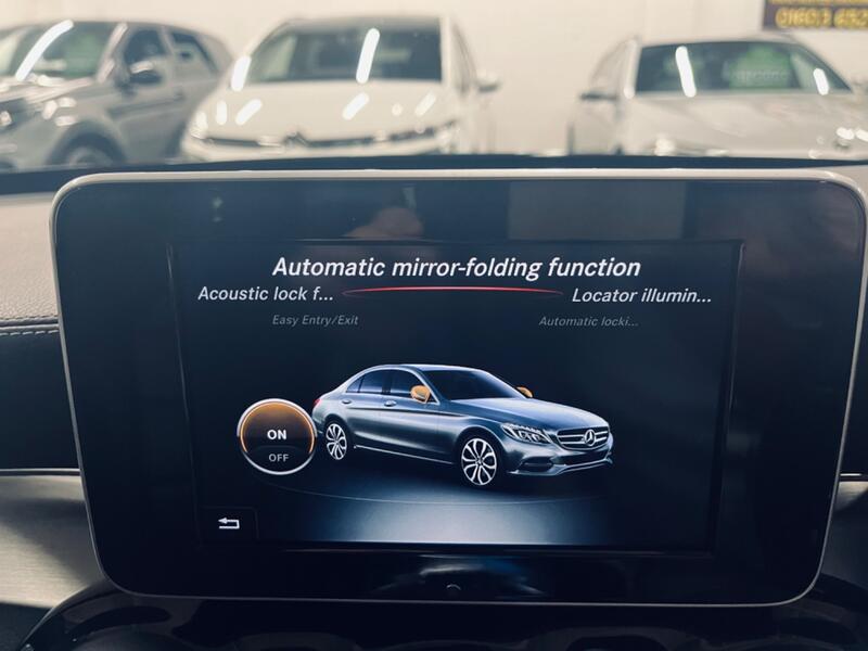 MERCEDES-BENZ C CLASS