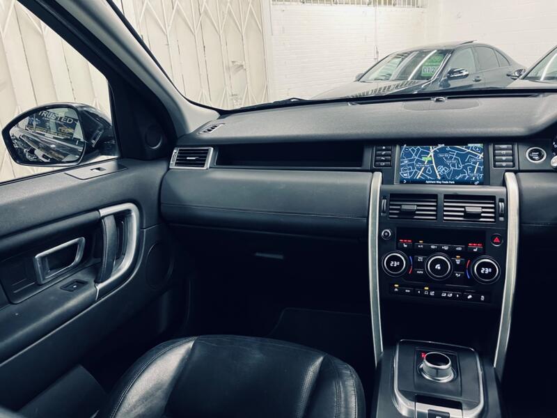 LAND ROVER DISCOVERY SPORT