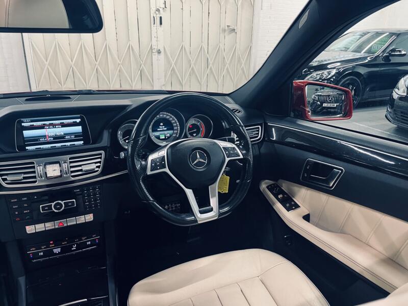 MERCEDES-BENZ E CLASS
