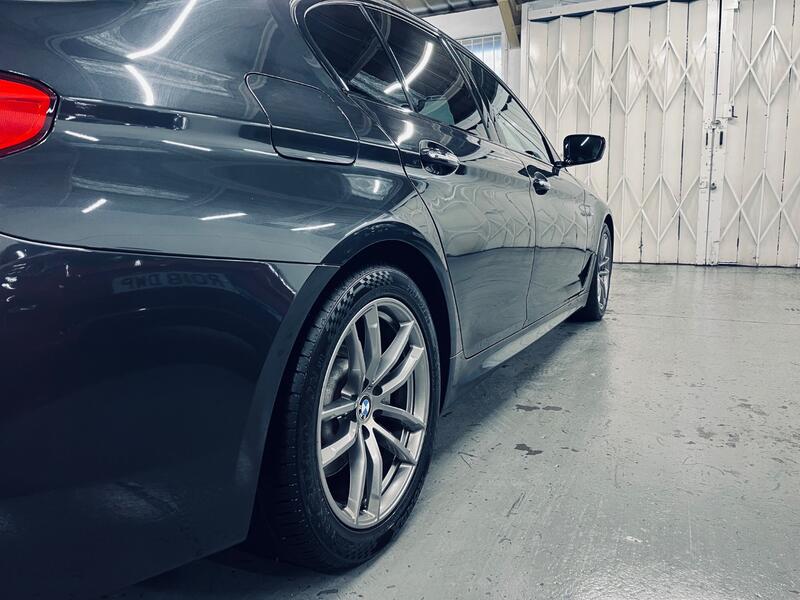 BMW 5 SERIES