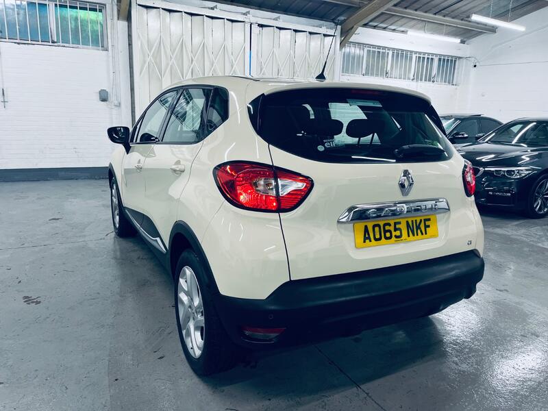 RENAULT CAPTUR