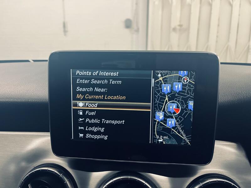 MERCEDES-BENZ CLA