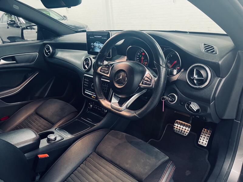 MERCEDES-BENZ CLA