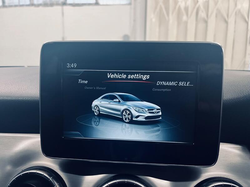 MERCEDES-BENZ CLA