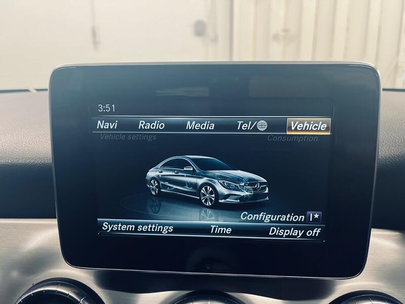MERCEDES-BENZ CLA