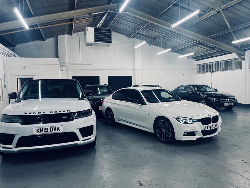 BMW 3 SERIES