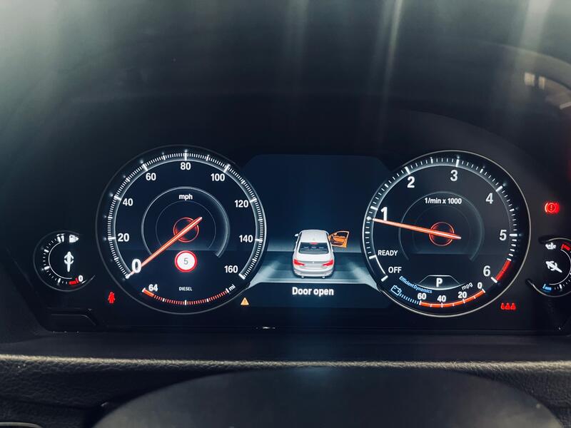BMW 3 SERIES