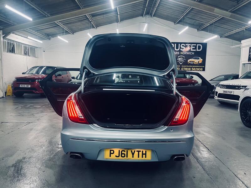 JAGUAR XJ