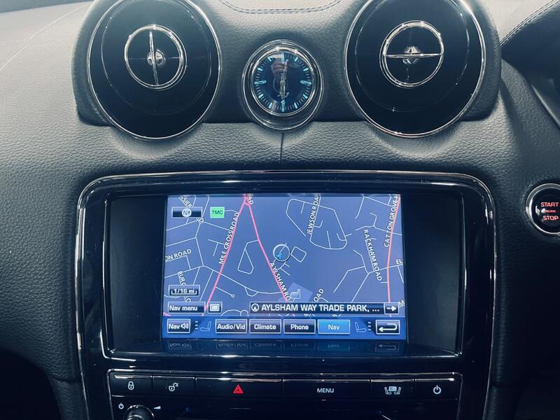 JAGUAR XJ