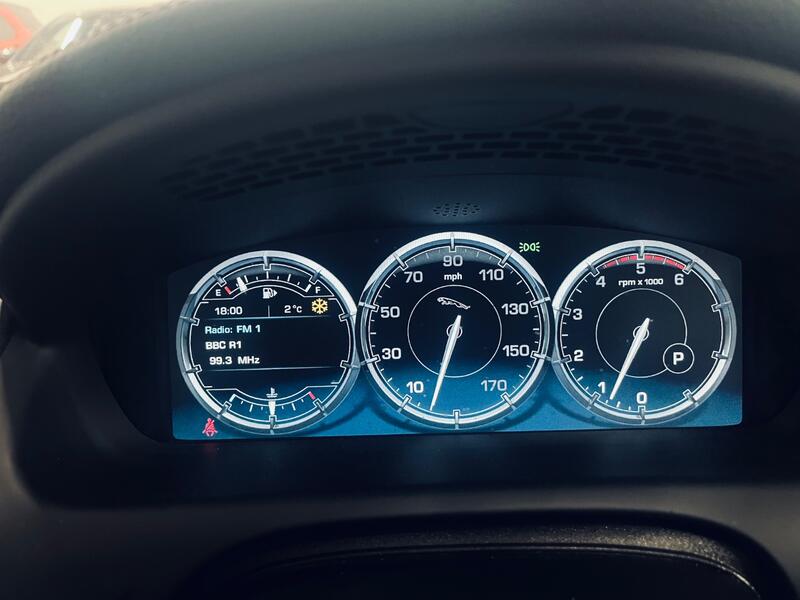 JAGUAR XJ