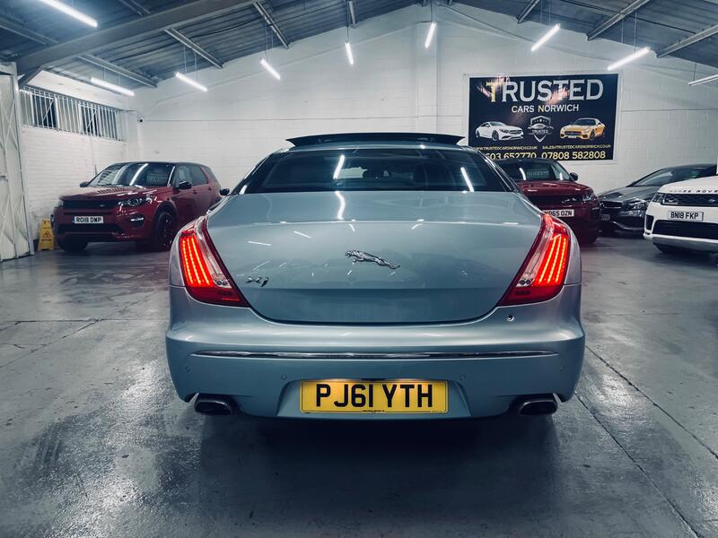 JAGUAR XJ