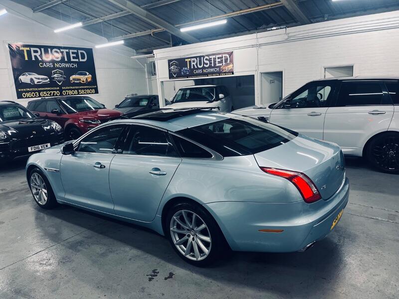 JAGUAR XJ