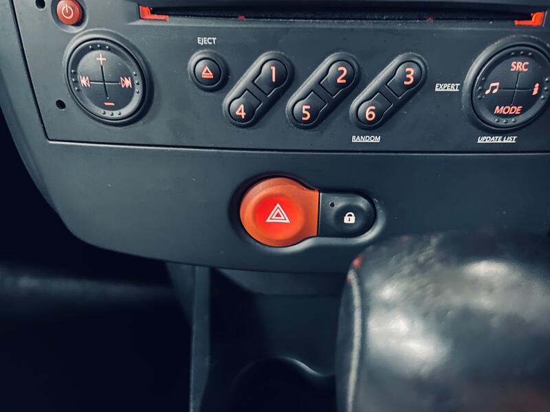 RENAULT CLIO