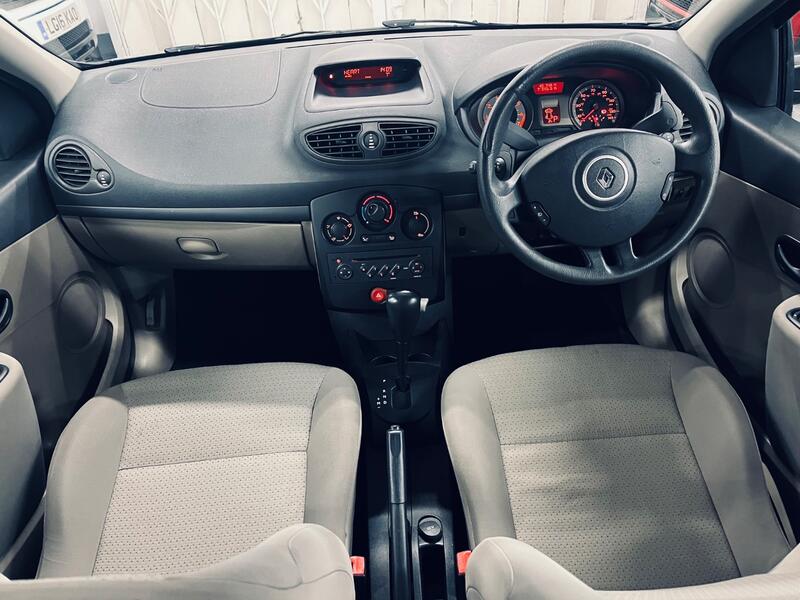 RENAULT CLIO