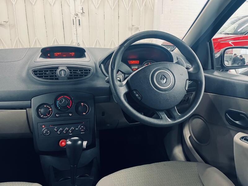 RENAULT CLIO