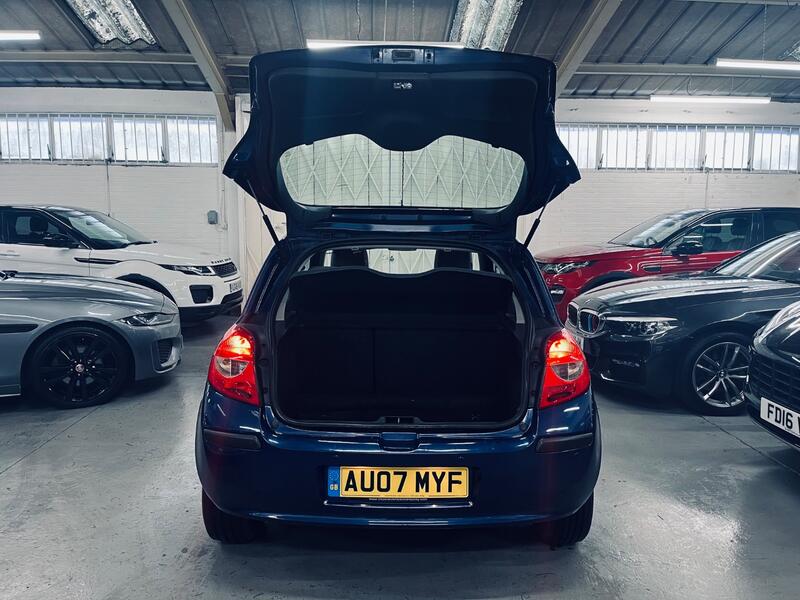 RENAULT CLIO