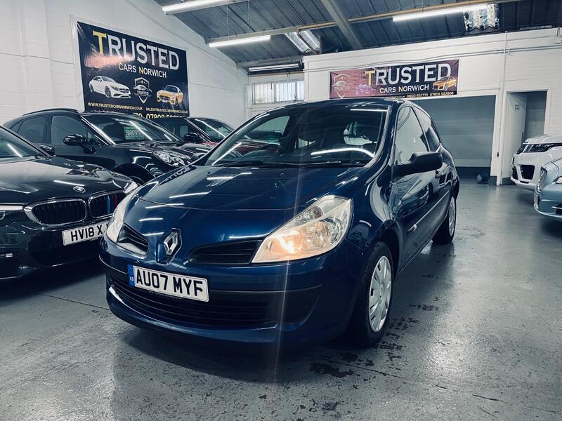 RENAULT CLIO