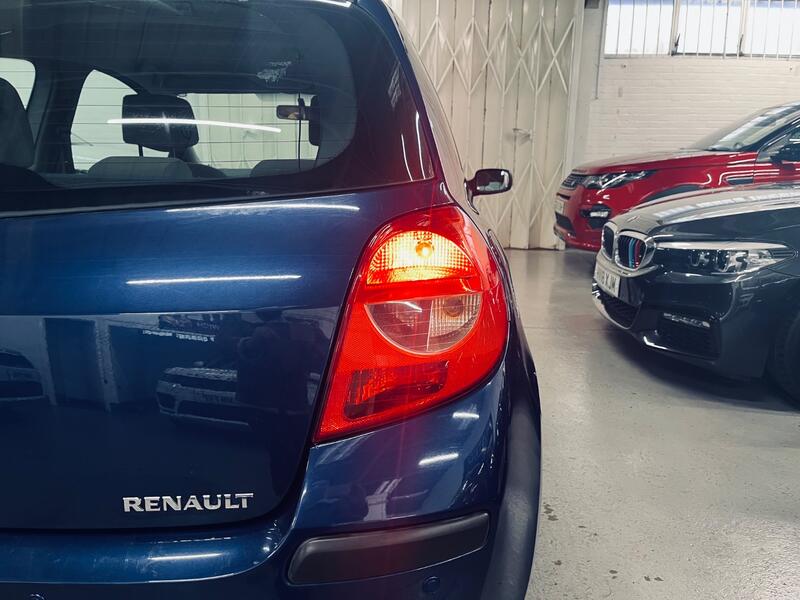 RENAULT CLIO