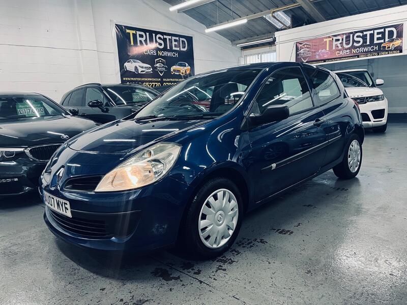RENAULT CLIO