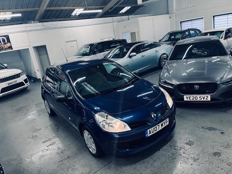 RENAULT CLIO