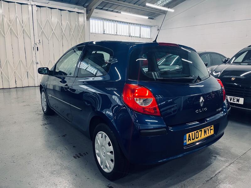 RENAULT CLIO