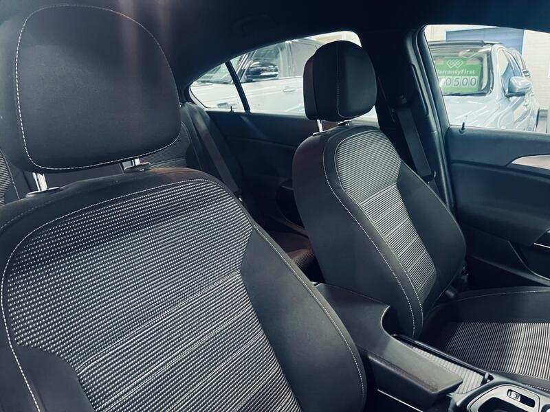 VAUXHALL INSIGNIA