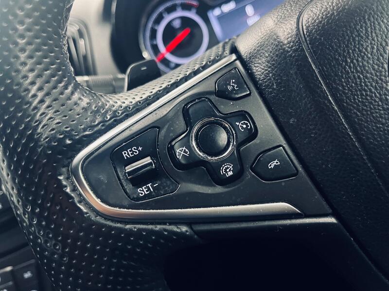 VAUXHALL INSIGNIA