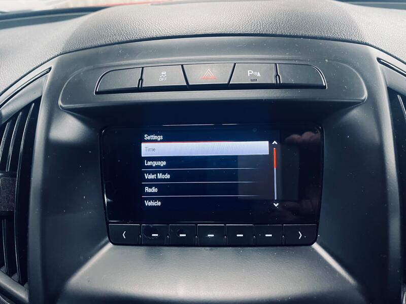 VAUXHALL INSIGNIA