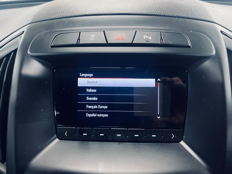 VAUXHALL INSIGNIA