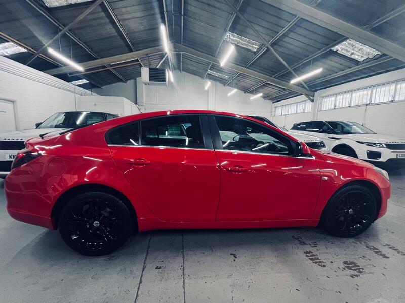 VAUXHALL INSIGNIA