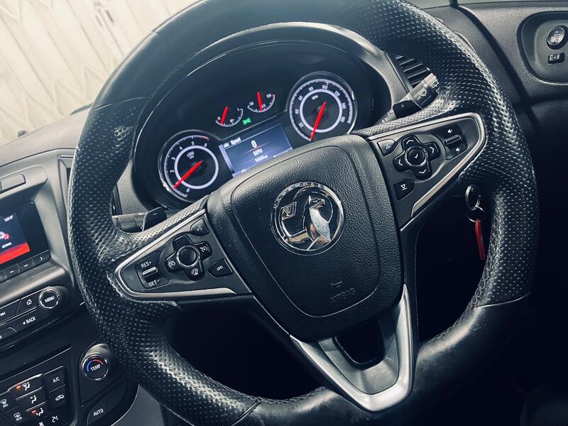 VAUXHALL INSIGNIA