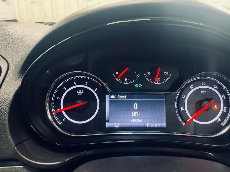 VAUXHALL INSIGNIA