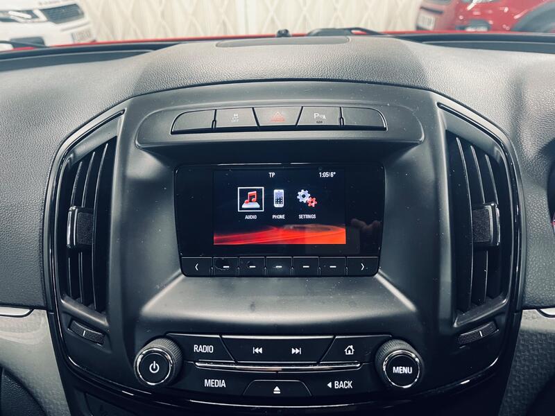 VAUXHALL INSIGNIA