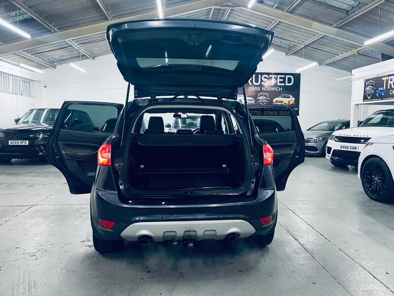 FORD KUGA