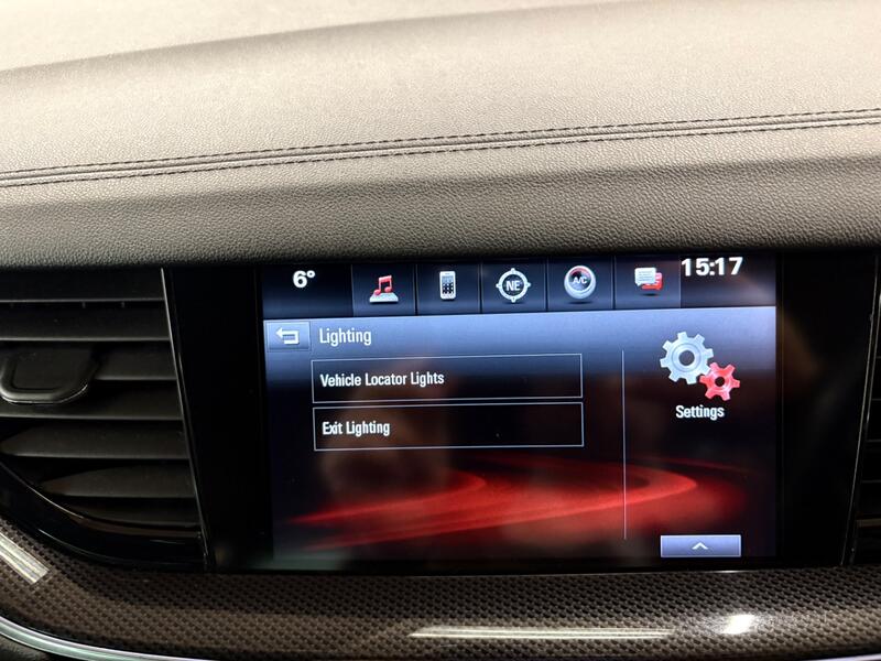 VAUXHALL INSIGNIA