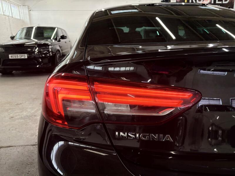 VAUXHALL INSIGNIA