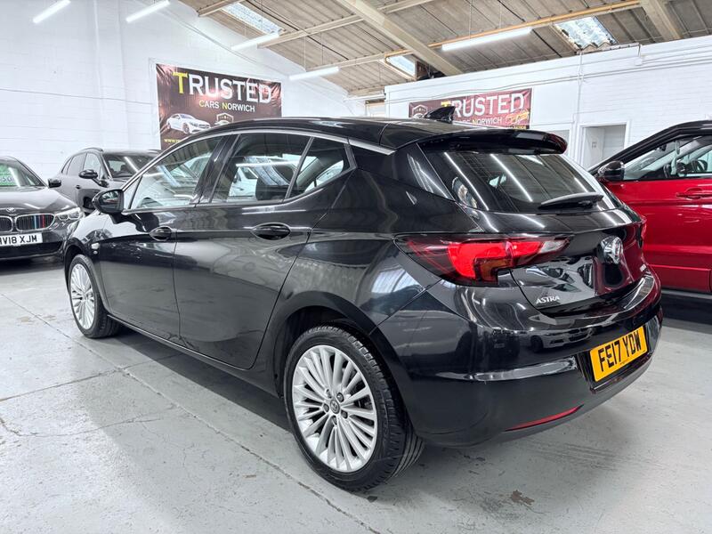 VAUXHALL ASTRA