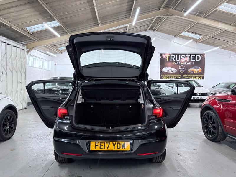VAUXHALL ASTRA