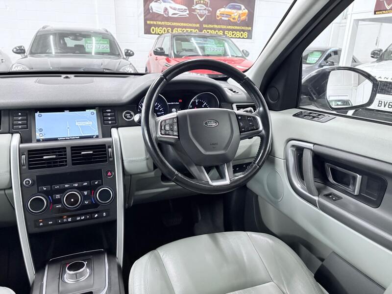 LAND ROVER DISCOVERY SPORT