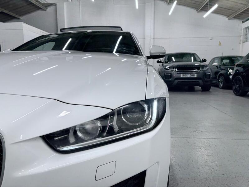 JAGUAR XE