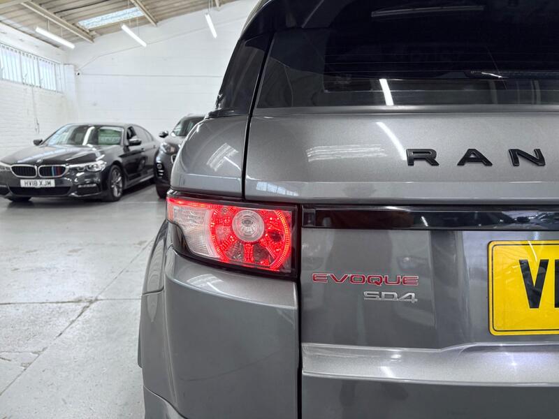 LAND ROVER RANGE ROVER EVOQUE