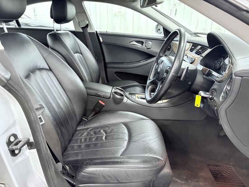 MERCEDES-BENZ CLS